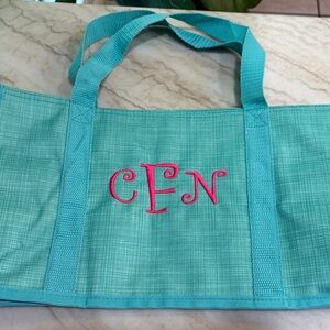 THIRTY-ONE Monogrammed Aqua Tote Bag with Pink CFN Monogram NEW never used